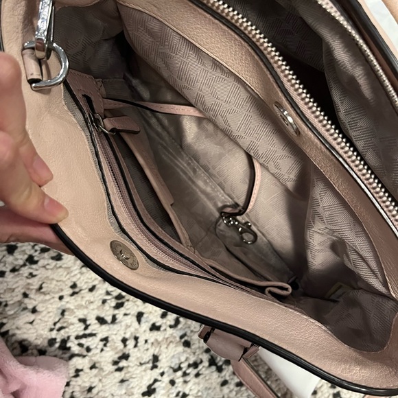 Authentic Michael Kors Pink handbag - Picture 9 of 16